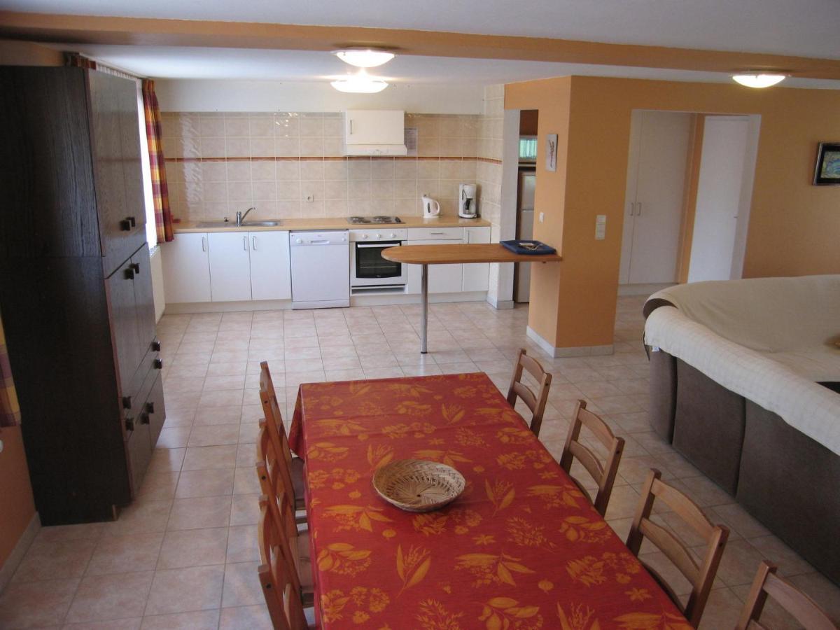 Quaint Apartment In Ondenval With Terrace Waimes Exteriör bild